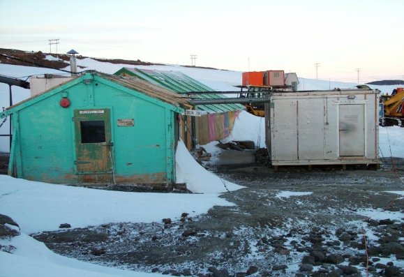 An exterior photograph of the aluminium panel clad Electricians' workshop in 2004