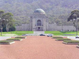 Australian War Memorial, 2006, view from Anzac Parade